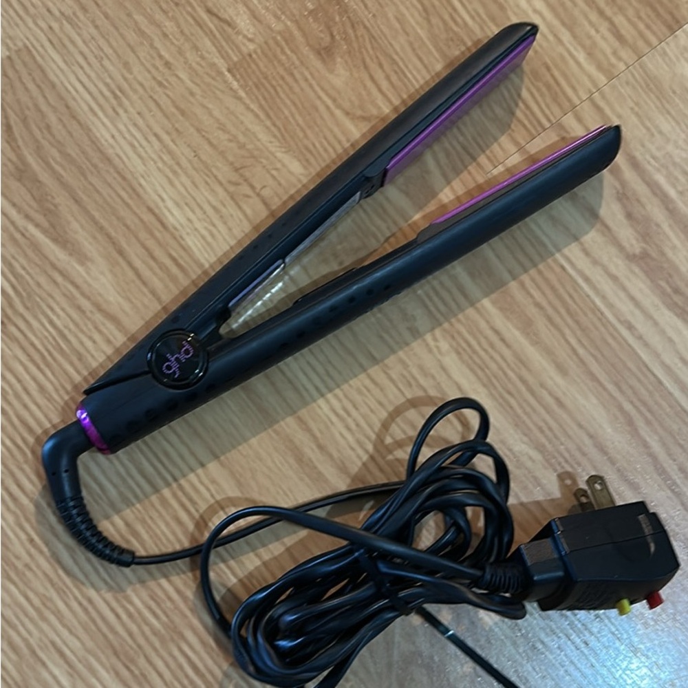 ghd Black and Pink Hair Styler